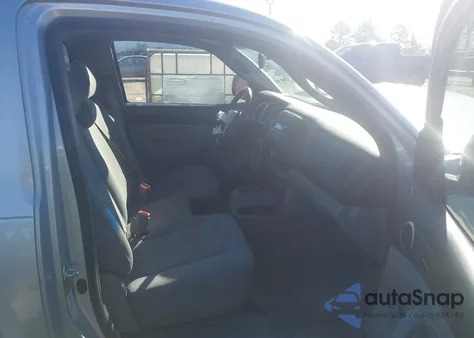 2010 Toyota Tacoma z USA, uszkodzony, nr VIN 5TENX4CN2AZ745012